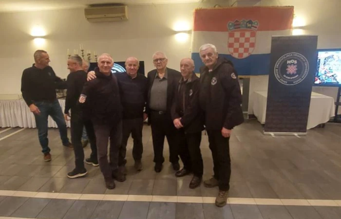 HOS-– okupljanje ratnih zapovjednika 